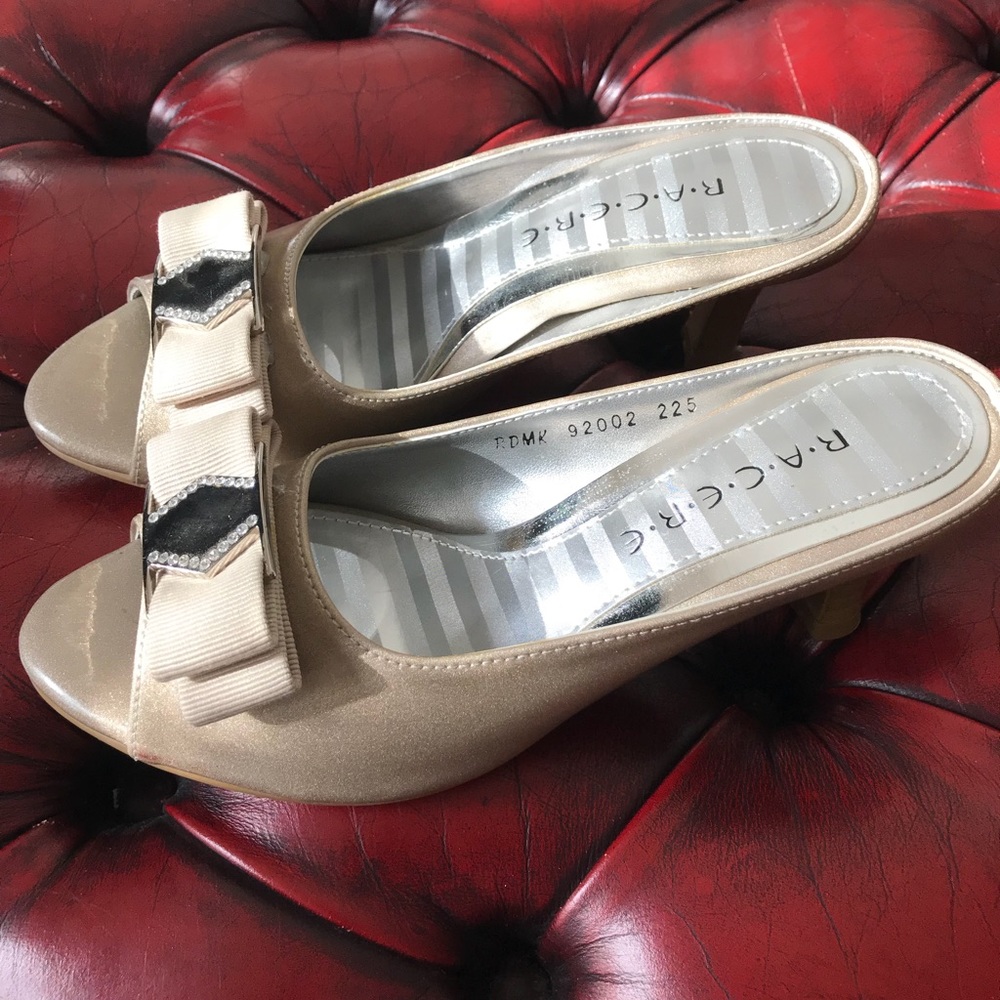 Sandal - Picture 3 of 8